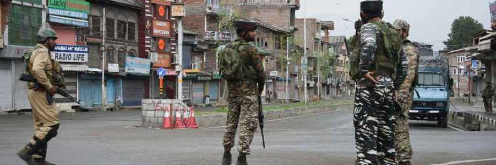 Two Days Curfew Imposed in Kashmir Apprehending Violent Protests Over One Year Anniversary of Article 370 Revocation