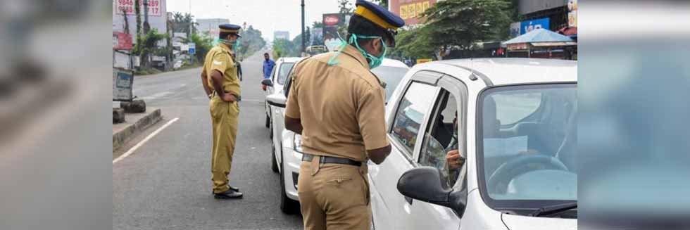 Fined Rs 500 for Not Wearing Mask While Driving Alone, Lawyer Moved Delhi High Court Seeking Rs 10 Lakh Compensation