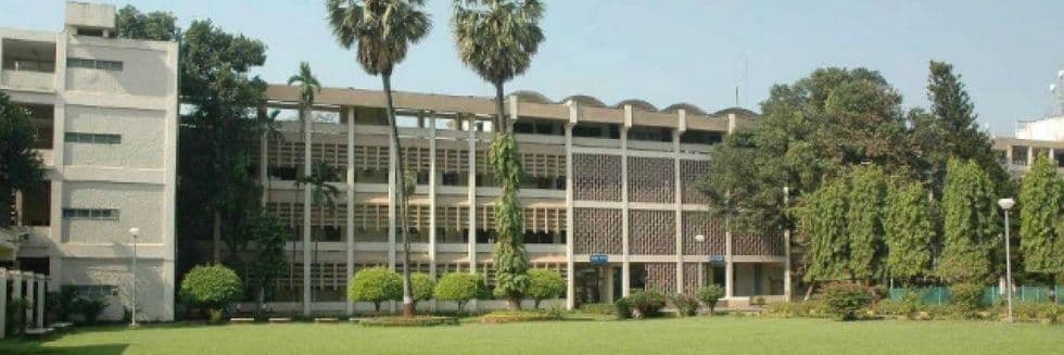 SC Asks IIT Bombay to Grant Interim Admission to Orphan Student, Who Lost Seat after Clicking Wrong Link