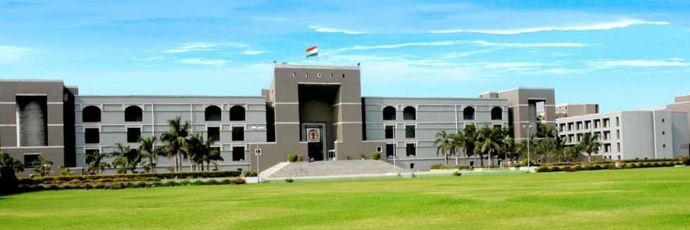 Gujarat High Court Suspended State Waqf Tribunal Order in Mosque Construction Dispute